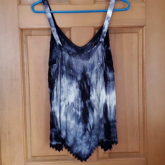 Tank top - Picture 2 of 4